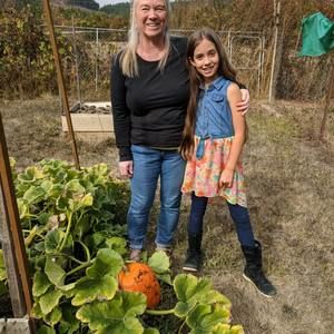 Meet your Posher, Debbie